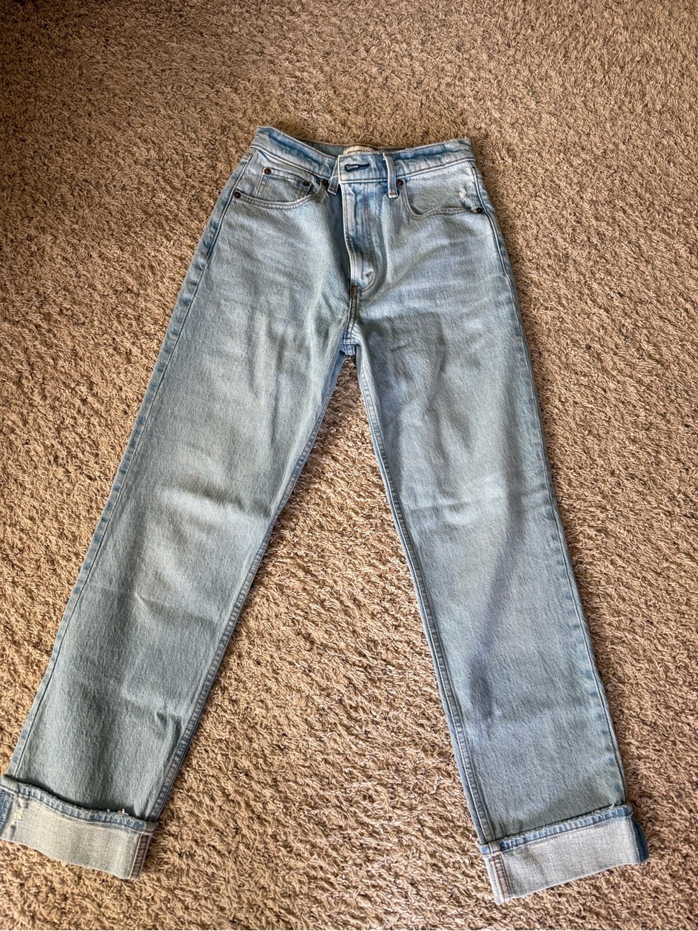 Light Wash Abercrombie Women’s Straight-Leg Jeans